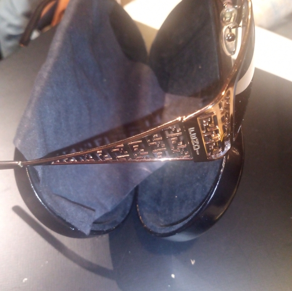 Vintage Fendi zucca sunglasses cut out F logo gold rectangle frame - Picture 6 of 6